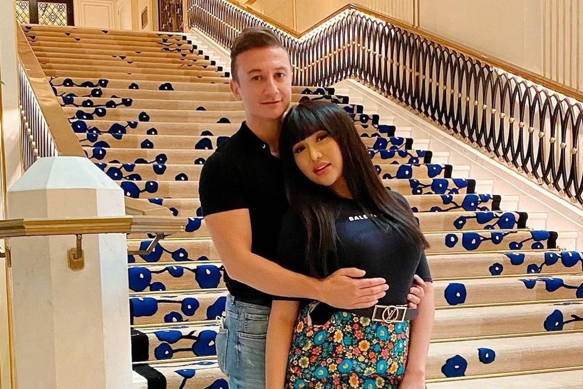 Lucinta Luna bersama Idris Bozkurt. Foto: Instagram @lucintaluna_manjalita Lucinta Luna bersama Idris Bozkurt. Foto: Instagram @lucintaluna_manjalita