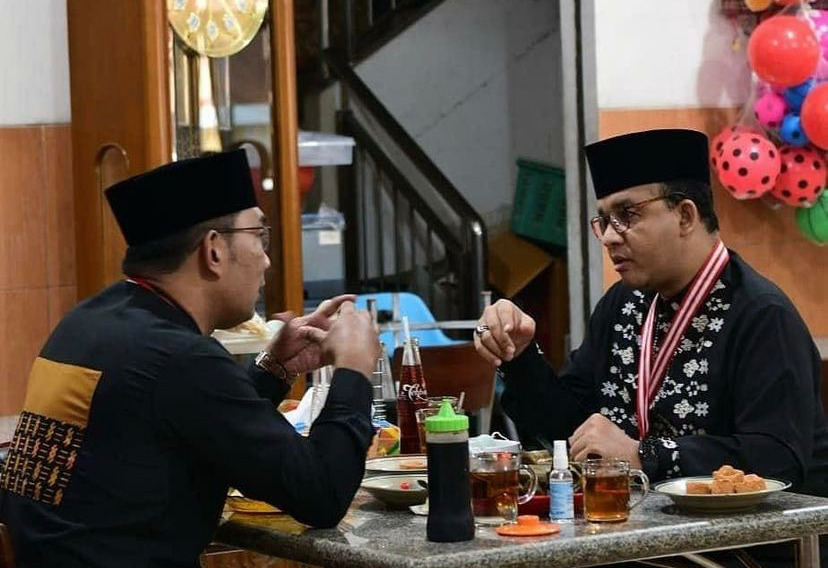 Pertemuan Anies Baswedan dan Ridwan Kamil di Jawa Barat. Foto : Instagram @balademil Pertemuan Anies Baswedan dan Ridwan Kamil di Jawa Barat. Foto : Instagram @balademil