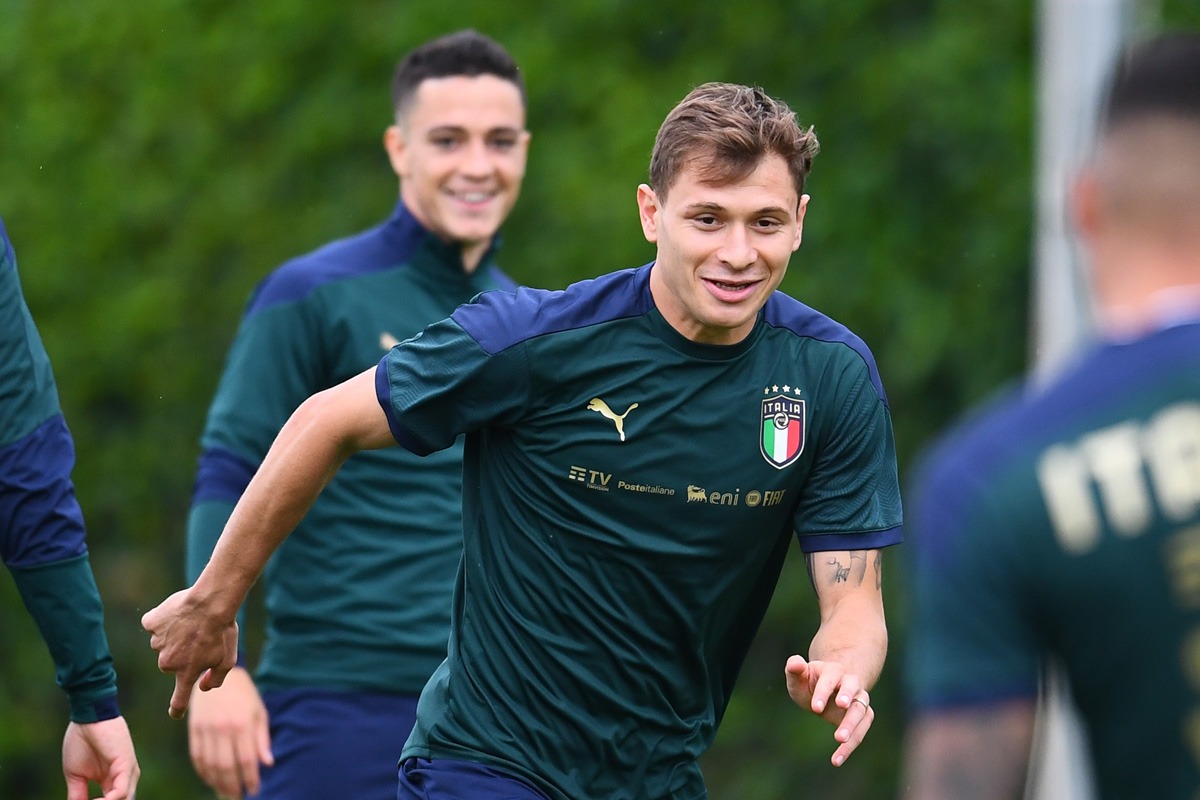 Timnas Italia sedang berlatih. Foto: Twitter/@Azzurri Timnas Italia sedang berlatih. Foto: Twitter/@Azzurri