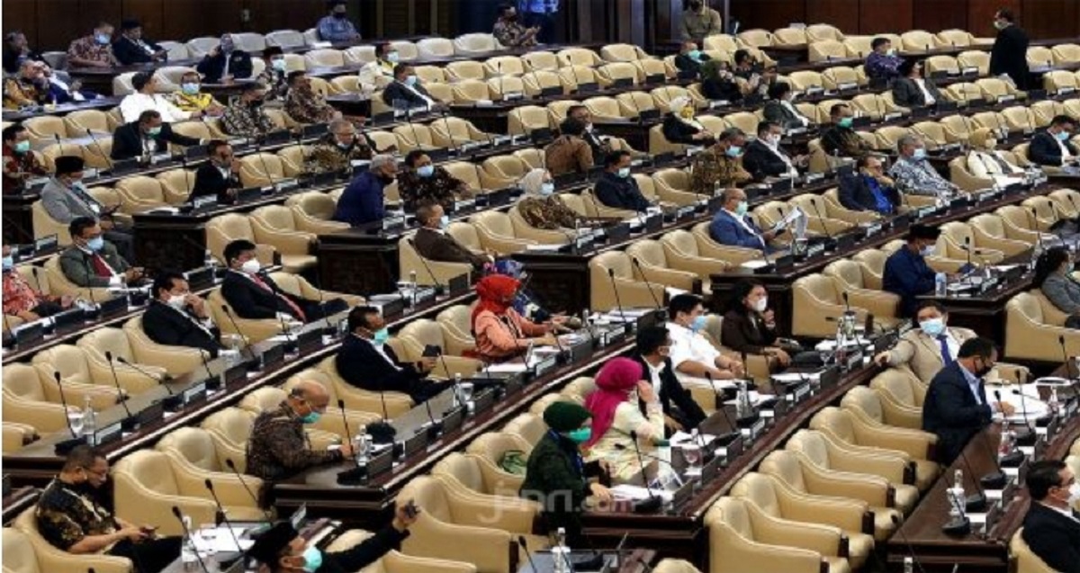 Pasal Maut di RKUHP Memanas, Pakar Sampai Ketakutan( foto: JPNN) Pasal Maut di RKUHP Memanas, Pakar Sampai Ketakutan( foto: JPNN)