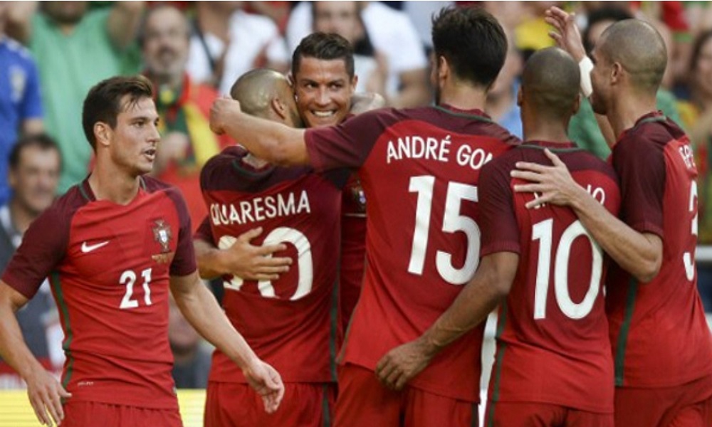 Pertandingan Piala Eropa 2020 yang mempertemukan Hungaria vs Portugal dapat disaksikan secara link live streaming berikut ini. (FOTO: JPNN/AFP) Pertandingan Piala Eropa 2020 yang mempertemukan Hungaria vs Portugal dapat disaksikan secara link live streaming berikut ini. (FOTO: JPNN/AFP)