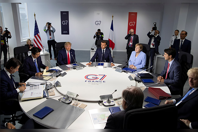 Ilustrasi - Para pemimpin negara yang menghadiri Konferensi Tingkat Tinggi (KTT) G7 di Biarritz, Perancis, Senin (26/8/2020). Foto: Ian Langsdon/Pool via Reuters/far. Ilustrasi - Para pemimpin negara yang menghadiri Konferensi Tingkat Tinggi (KTT) G7 di Biarritz, Perancis, Senin (26/8/2020). Foto: Ian Langsdon/Pool via Reuters/far.
