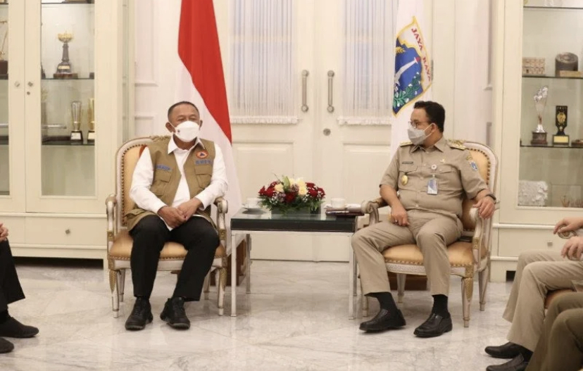 Pertemuan Kepala BNPB Ganip Warsito bersama Gubernur DKI Jakarta Anies Baswedan. Foto: Antara. Pertemuan Kepala BNPB Ganip Warsito bersama Gubernur DKI Jakarta Anies Baswedan. Foto: Antara.