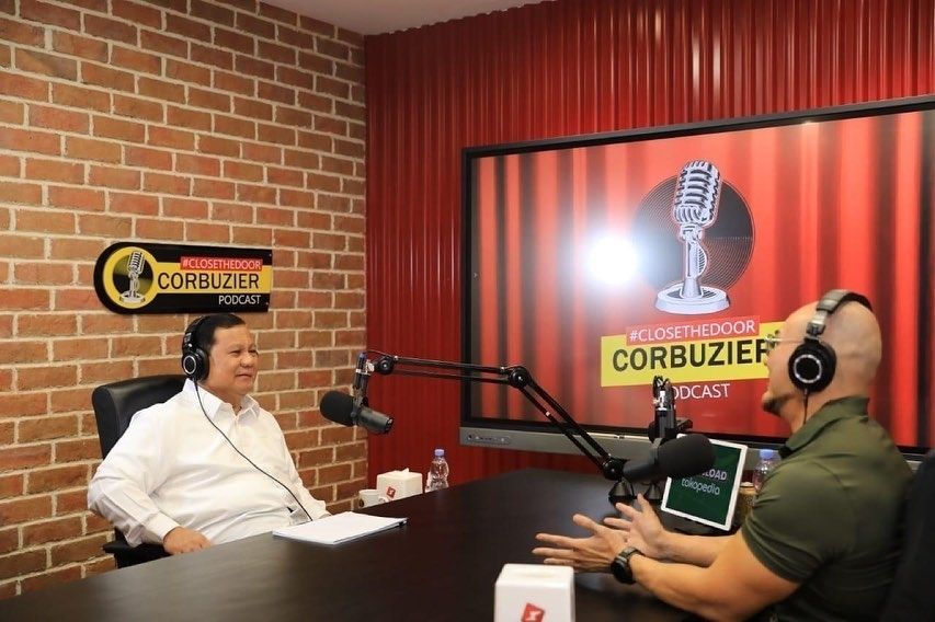 Prabowo Subianto saat tampil di podcast Deddy Corbuzier. Foto: Instagram.com/@prabowo Prabowo Subianto saat tampil di podcast Deddy Corbuzier. Foto: Instagram.com/@prabowo