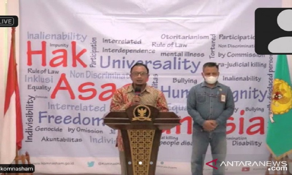 Tangkapan layar Komisioner Pemantauan dan Penyelidikan Komnas HAM Mohammad Choirul Anam. FOTO: Antara Tangkapan layar Komisioner Pemantauan dan Penyelidikan Komnas HAM Mohammad Choirul Anam. FOTO: Antara