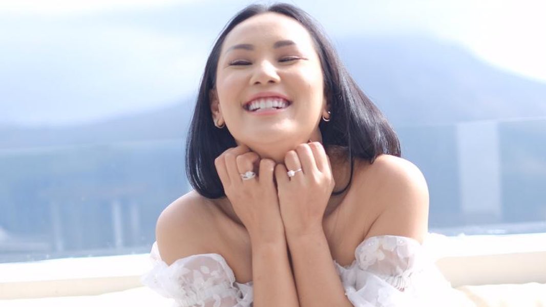 Dikabarkan kembali akur, Kalina Ocktaranny bahkan rela melakukan hal ini ke Vicky Prasetyo. (foto: instagram.com/kalinaocktaranny) Dikabarkan kembali akur, Kalina Ocktaranny bahkan rela melakukan hal ini ke Vicky Prasetyo. (foto: instagram.com/kalinaocktaranny)