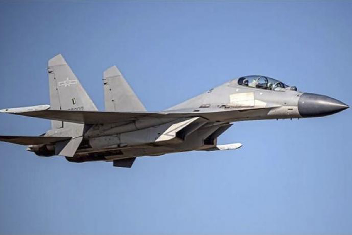 Militer China menerbangkan 28 jet tempur menuju ke Taiwan. Foto: APnews.com Militer China menerbangkan 28 jet tempur menuju ke Taiwan. Foto: APnews.com