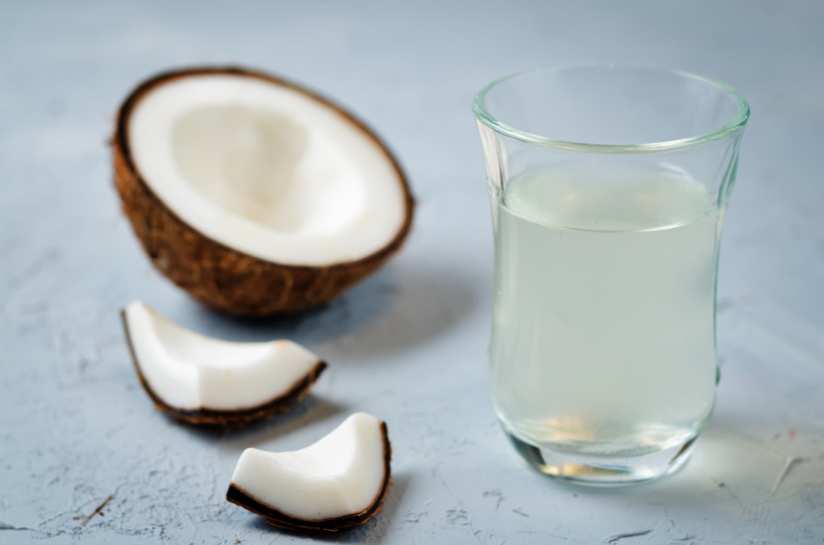 air kelapa. foto: envato elements air kelapa. foto: envato elements