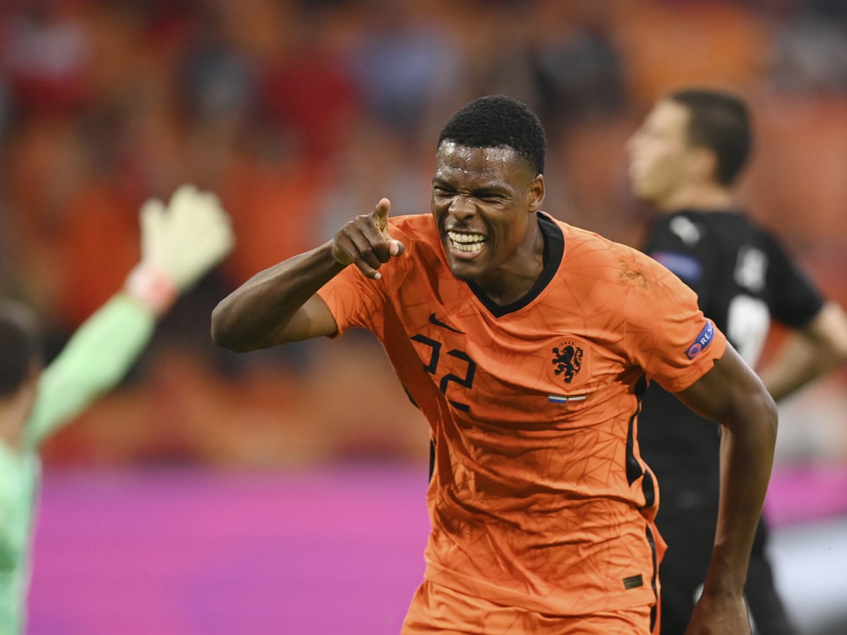 Denzel Dumfries, bintang Belanda di Piala Eropa 2020. (foto: Reuters) Denzel Dumfries, bintang Belanda di Piala Eropa 2020. (foto: Reuters)
