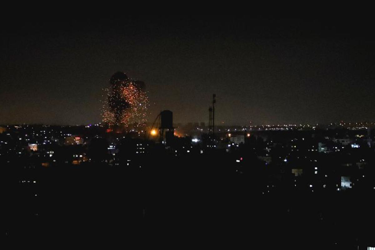 Jet Israel melancarkan serangan udara ke Gaza. Foto: trtworld.com Jet Israel melancarkan serangan udara ke Gaza. Foto: trtworld.com