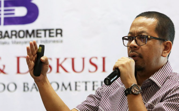 Mendadak M Qodari Serang Balik Rocky Gerung, Isinya Mengejutkan - Direktur Eksekutif Indobarometer M Qodari. (Foto: JPNN.com/GenPI.co) Mendadak M Qodari Serang Balik Rocky Gerung, Isinya Mengejutkan - Direktur Eksekutif Indobarometer M Qodari. (Foto: JPNN.com/GenPI.co)