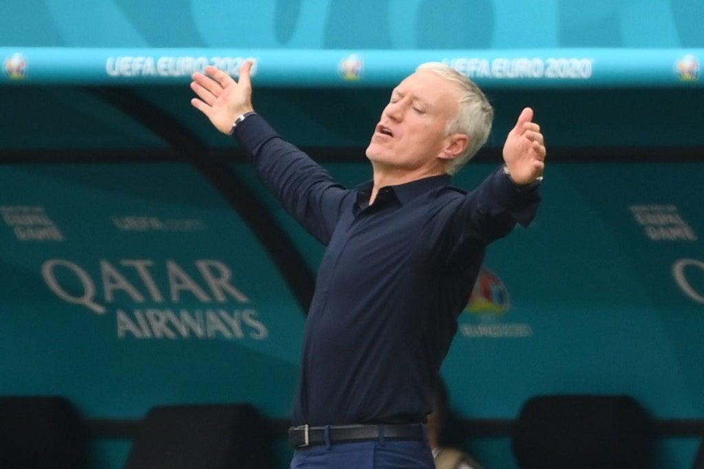 Usai ditahan oleh Hungaria di fase grup F Piala Eropa 2020, pelatih Timnas Prancis, Didier Deschamps, dikabarkan mengamuk. (foto: Reuters) Usai ditahan oleh Hungaria di fase grup F Piala Eropa 2020, pelatih Timnas Prancis, Didier Deschamps, dikabarkan mengamuk. (foto: Reuters)