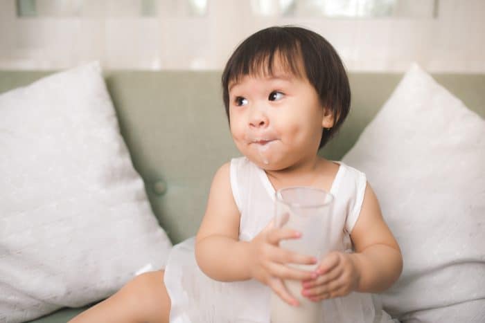 ilustrasi susu organik. foto: shutterstock ilustrasi susu organik. foto: shutterstock