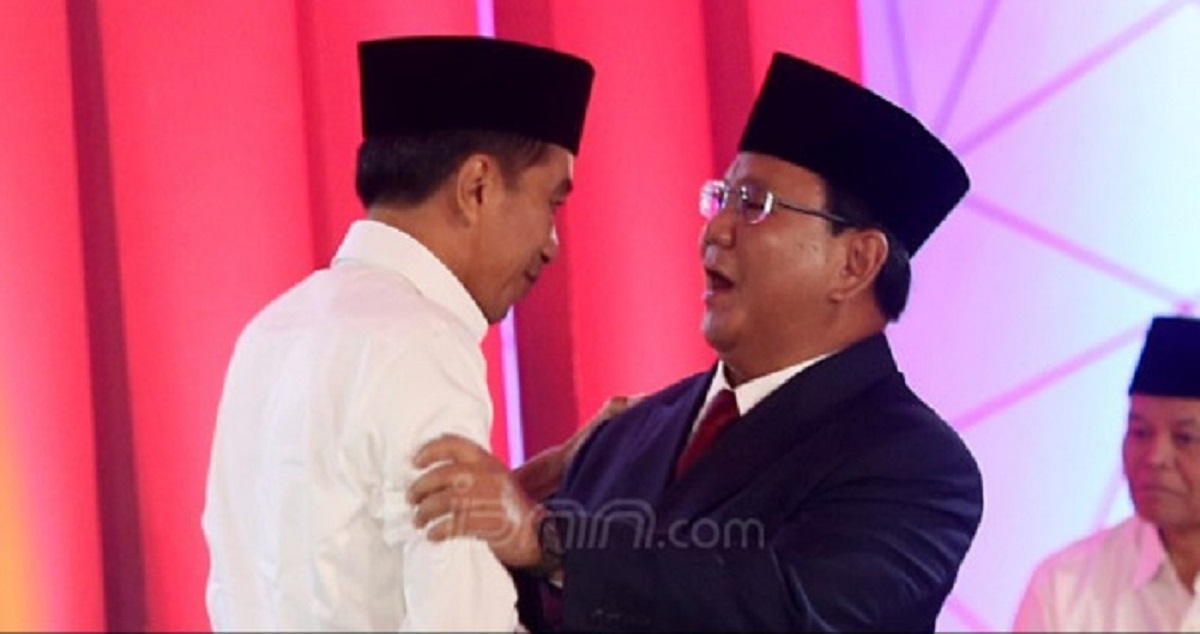 Presiden Jokowi dan Menhan Prabowo (foto: JPNN) Presiden Jokowi dan Menhan Prabowo (foto: JPNN)