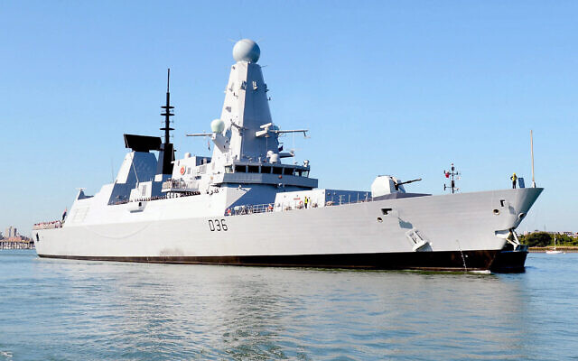 Kapal Perusak tipe 45 HMS Defender yang dianggap cari perkara oleh RUsia lantaran berlayar di periaran Laut Hitam. (Foto: OGL/Defense Images/Royal Navy) Kapal Perusak tipe 45 HMS Defender yang dianggap cari perkara oleh RUsia lantaran berlayar di periaran Laut Hitam. (Foto: OGL/Defense Images/Royal Navy)