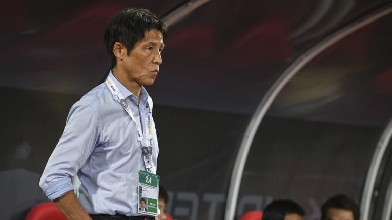 Pelatih Thailand asal Jepang, Akira Nishino, dikabarkan kabur usai mendapatkan perlakuan tak menyenangkan dari Timnas Indonesia. (foto: AFC) Pelatih Thailand asal Jepang, Akira Nishino, dikabarkan kabur usai mendapatkan perlakuan tak menyenangkan dari Timnas Indonesia. (foto: AFC)