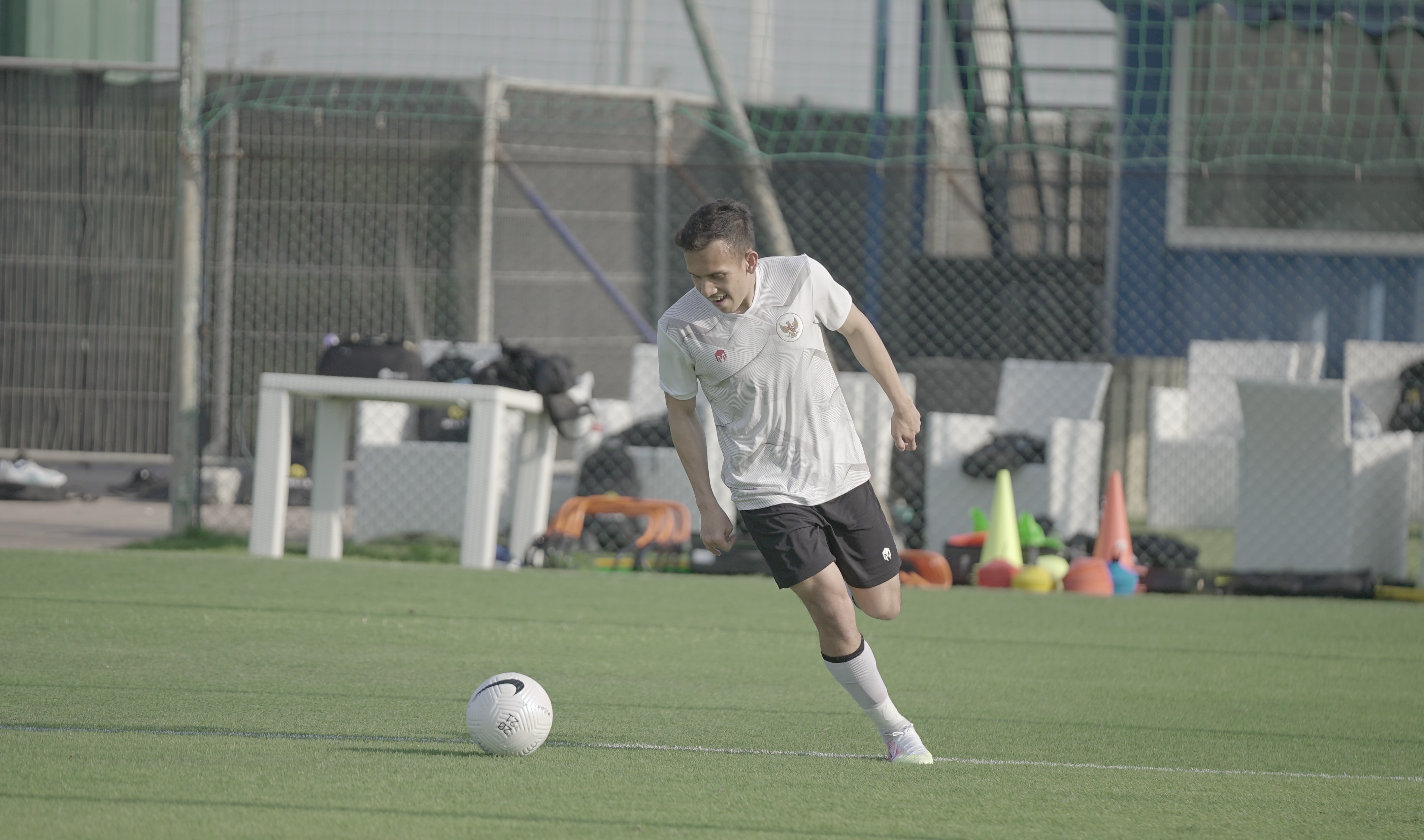 Setelah tiga tahun bersama klub asal Polandia, Lechia Gdansk, harga dari Egy Maulana Vikri pun meroket tajam. (foto: PSSI) Setelah tiga tahun bersama klub asal Polandia, Lechia Gdansk, harga dari Egy Maulana Vikri pun meroket tajam. (foto: PSSI)