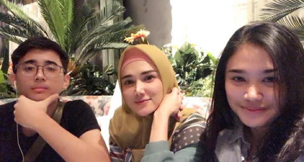 Daffi Nugraha, Mulan Jameela,Tyarani Nugraha (foto: instagram @daffi Nugraha) Daffi Nugraha, Mulan Jameela,Tyarani Nugraha (foto: instagram @daffi Nugraha)