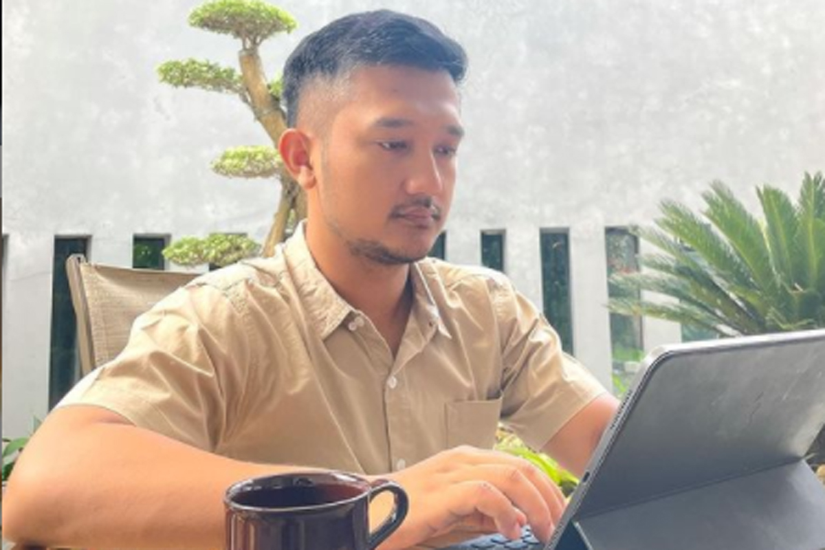 Crazy Rich Surabaya Tom Liwafa. Foto: Instagram/tomliwafa Crazy Rich Surabaya Tom Liwafa. Foto: Instagram/tomliwafa