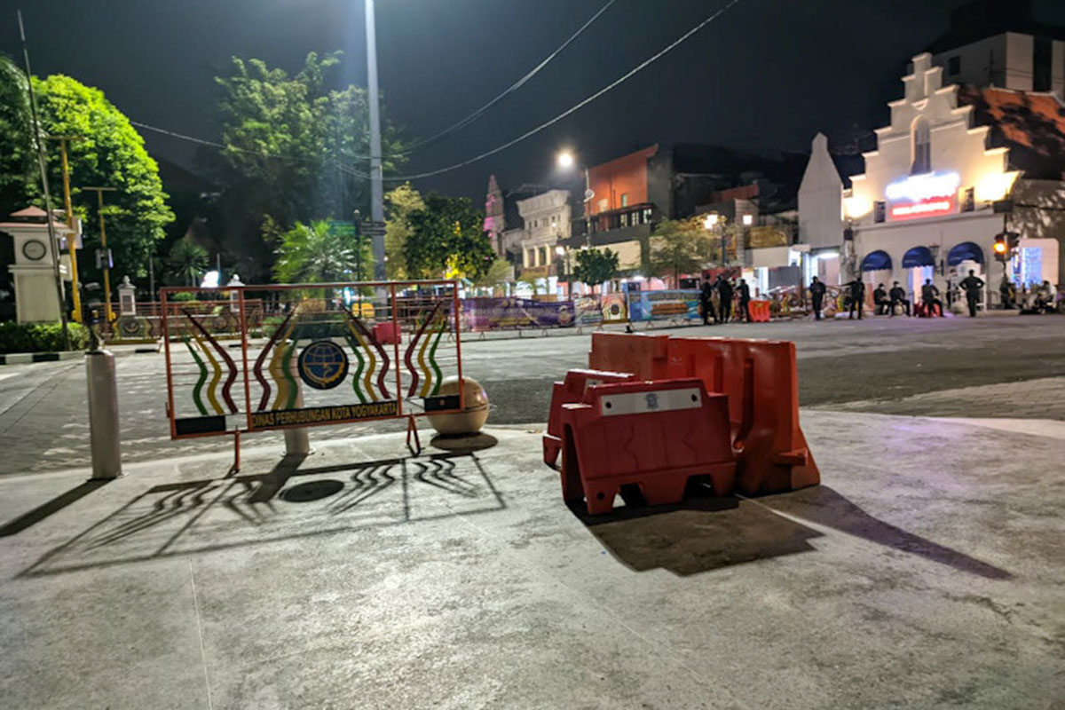Ilustrasi- Pelaksanaan PPKM di kawasan Malioboro Yogyakarta (Foto: Antaranews/Humas Pemkot Yogyakarta) Ilustrasi- Pelaksanaan PPKM di kawasan Malioboro Yogyakarta (Foto: Antaranews/Humas Pemkot Yogyakarta)