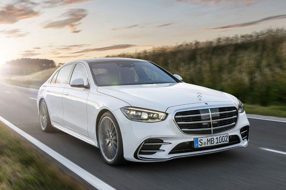 Mercedes-Benz S-Class terbaru yang bakal dipasarkan mulai akhir 2020. (ANTARA/Mercedes-Benz) Mercedes-Benz S-Class terbaru yang bakal dipasarkan mulai akhir 2020. (ANTARA/Mercedes-Benz)