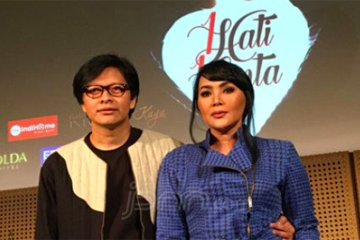 Penyanyi Armand Maulana dari istrinya, Dewi Gita. Foto: JPNN.com Penyanyi Armand Maulana dari istrinya, Dewi Gita. Foto: JPNN.com