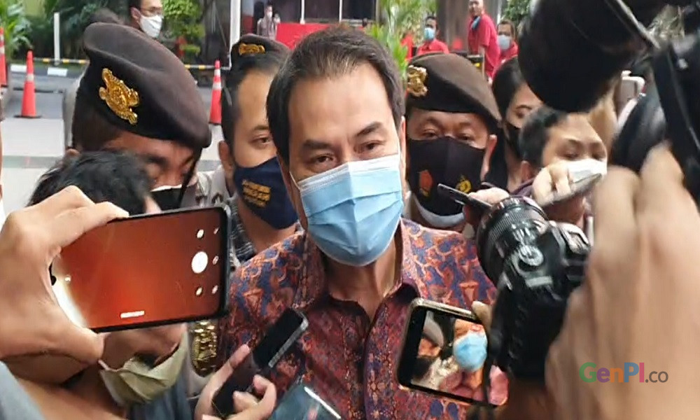 Wakil Ketua DPR Azis Syamsuddin usai diperiksa KPK. FOTO: Panji Wakil Ketua DPR Azis Syamsuddin usai diperiksa KPK. FOTO: Panji