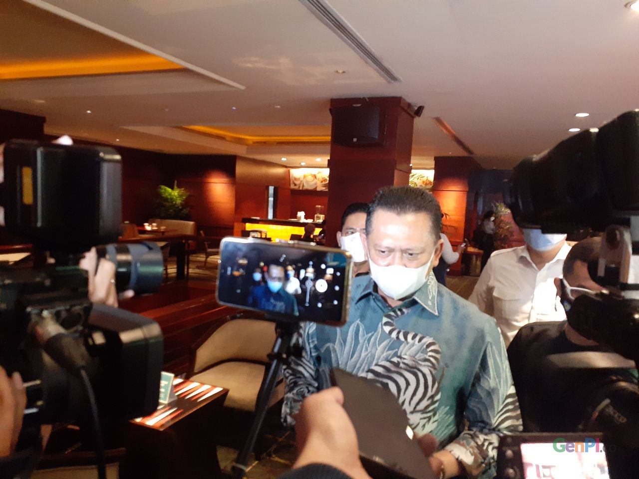 Pemilik Ahha PS Pati, Atta Halilintar dan Putra Siregar, mendapatkan sorotan dari MPR. Pemilik Ahha PS Pati, Atta Halilintar dan Putra Siregar, mendapatkan sorotan dari MPR.