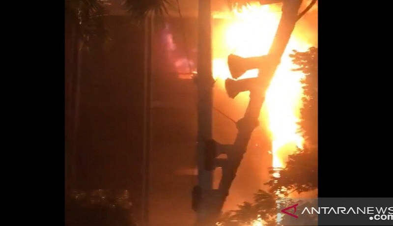 Gedung Kejaksaan Agung terbakar. Foto: Antara Gedung Kejaksaan Agung terbakar. Foto: Antara