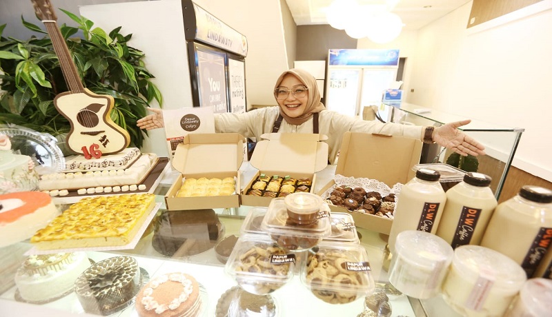 Berawal dari Garasi, Lindawaty Sukses Jadi Pengusaha Berawal dari Garasi, Lindawaty Sukses Jadi Pengusaha