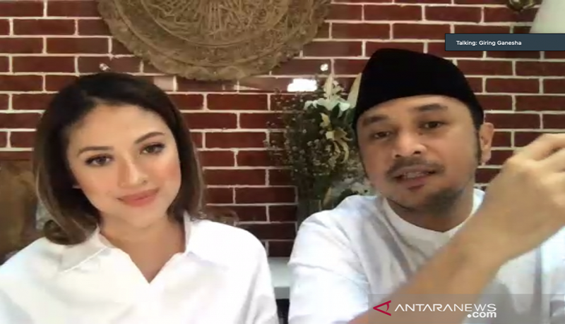 Giring Nidji dan Cynthia Riza. Foto: Antara Giring Nidji dan Cynthia Riza. Foto: Antara