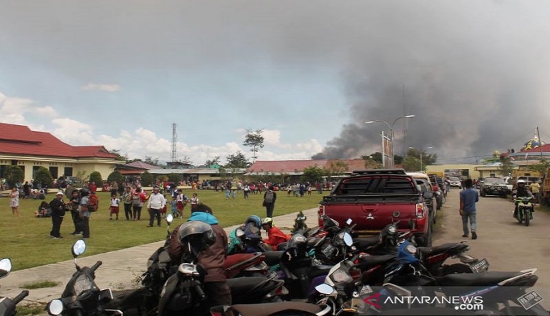 Kerusuhan di Wamena layanan internet sempat diblokir. Foto: Antara Kerusuhan di Wamena layanan internet sempat diblokir. Foto: Antara