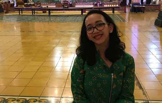 Gusti Kanjeng Ratu Bendoro yang merupakan putri Sultan Hamengkubuwono X mendapat sanjungan dari masyarakat karena bersikap santai saat naik becak. Foto: Instagram GKR Bendara Gusti Kanjeng Ratu Bendoro yang merupakan putri Sultan Hamengkubuwono X mendapat sanjungan dari masyarakat karena bersikap santai saat naik becak. Foto: Instagram GKR Bendara