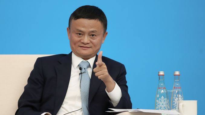 Jack ma mengatakan bahwa kecerdasan buatan membuat waktu kerja karyawan jauh lebih singkat. (Foto: CNBC.com) Jack ma mengatakan bahwa kecerdasan buatan membuat waktu kerja karyawan jauh lebih singkat. (Foto: CNBC.com)