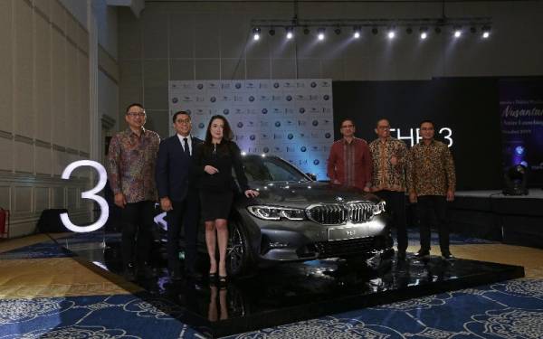 Jual Mobil Bmw 320i 2015 Sport 2 0 Di Dki Jakarta Automatic Sedan Hitam Rp 339 000 000 7050537 Mobil123 Com
