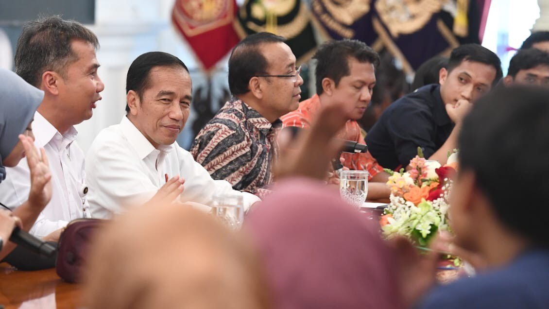 Presiden Jokowi memiliki pertimbangan tersendiri dalam memilih menterinya. Tak peduli pro-kontra, Jokowi tetap menunjuk formasi kabinetnya dari Tito Karnavian hingga dr Terawan (Foto : Biro Setpres) Presiden Jokowi memiliki pertimbangan tersendiri dalam memilih menterinya. Tak peduli pro-kontra, Jokowi tetap menunjuk formasi kabinetnya dari Tito Karnavian hingga dr Terawan (Foto : Biro Setpres)
