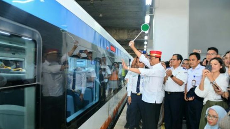 Sudah bisa ke Bandara Soetta naik KA dari Stasiun Manggarai (foto: dephub.go.id) Sudah bisa ke Bandara Soetta naik KA dari Stasiun Manggarai (foto: dephub.go.id)