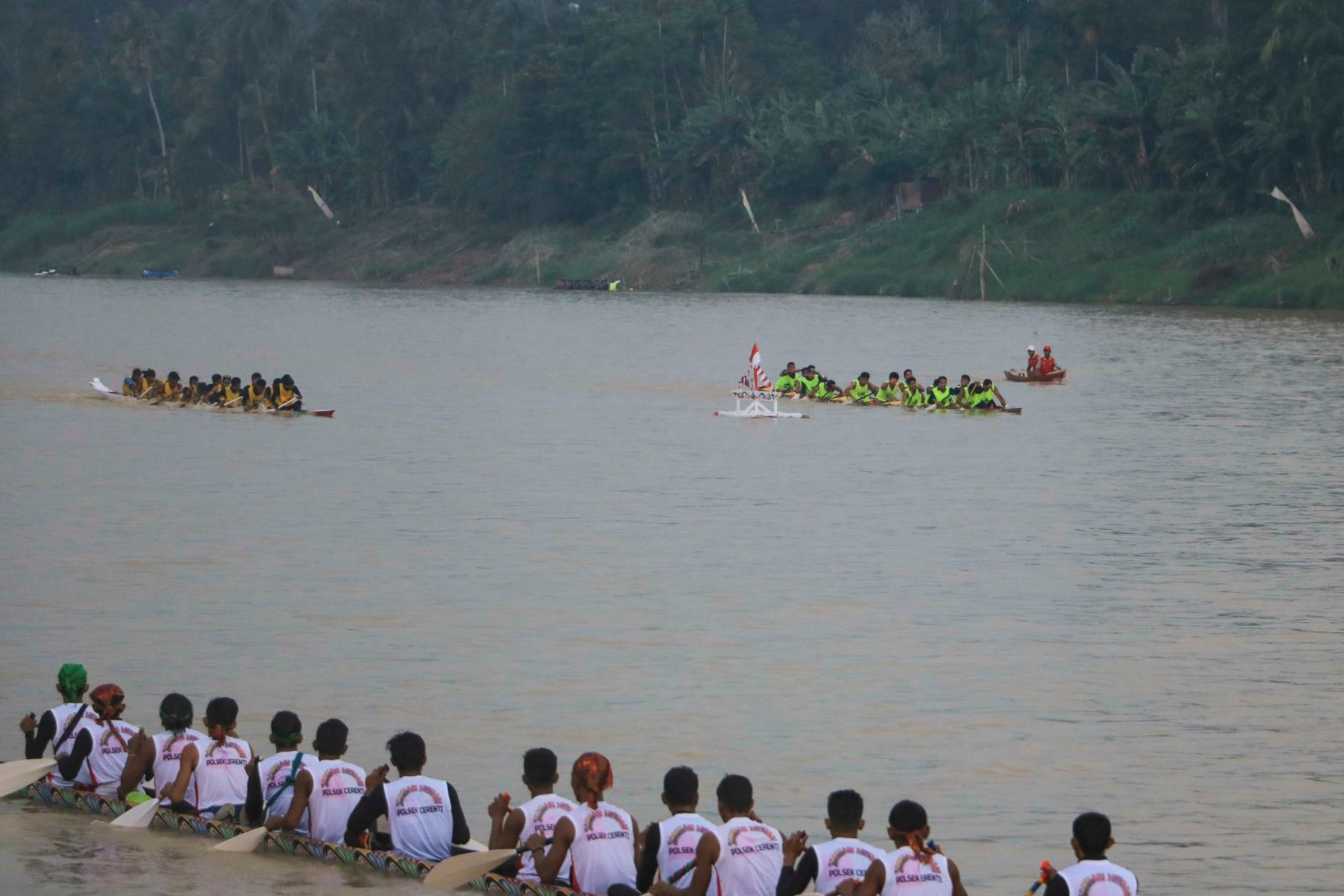 Inhu Gelar Pacu Lomba Sampan 65 Peserta Ambil