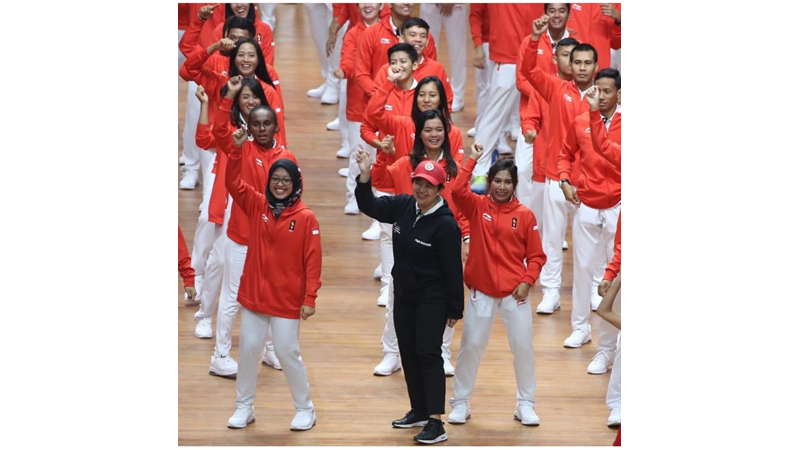 Puan Maharani memberikan semangat para atlet di SEA Games 2019 (foto: IG @puanmaharani) Puan Maharani memberikan semangat para atlet di SEA Games 2019 (foto: IG @puanmaharani)