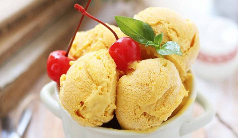 Es krim mangga yang nikmat dan menyegarkan. (Foto: rumahmesin.com) Es krim mangga yang nikmat dan menyegarkan. (Foto: rumahmesin.com)