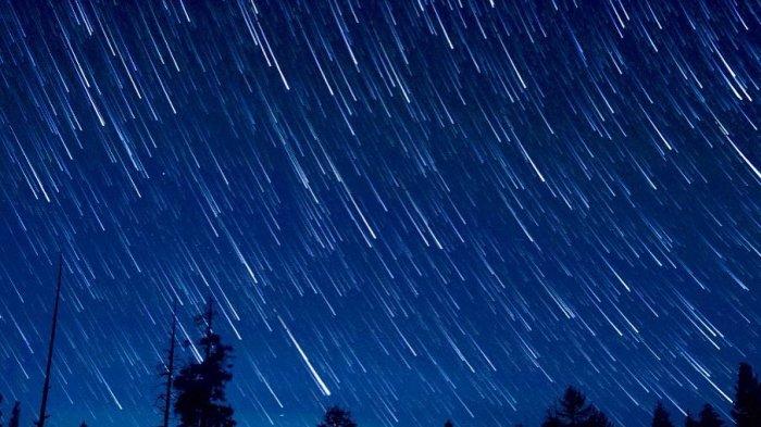 Ilustrasi fenomena hujan Perseid. (Foto: Instagram/@nolan.darius) Ilustrasi fenomena hujan Perseid. (Foto: Instagram/@nolan.darius)