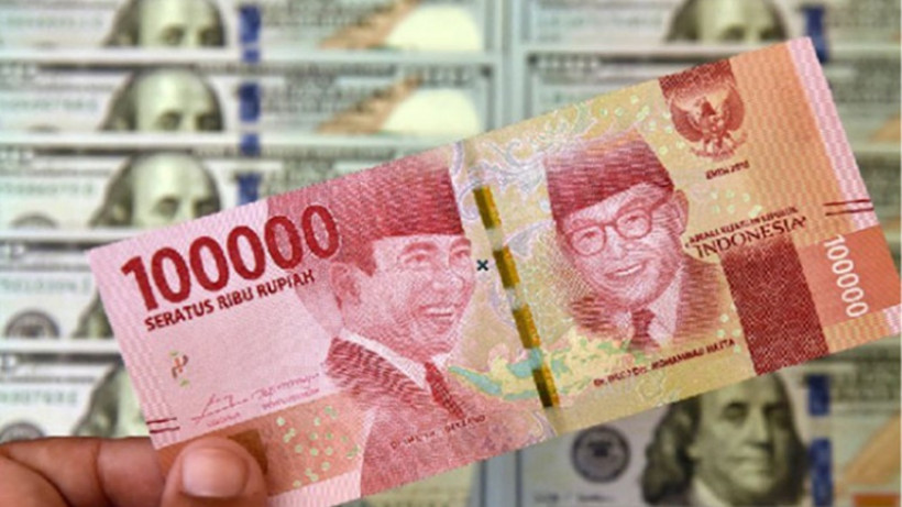 Rupiah menguat di akhir perdagangan sesi I, Senin, 19 Agustus 2019 (foto: Antara) Rupiah menguat di akhir perdagangan sesi I, Senin, 19 Agustus 2019 (foto: Antara)