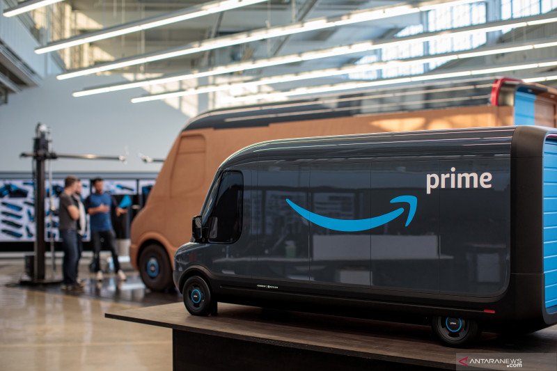 Van listrik yang digunakan Amazon.com. (Foto: Antara via Reuters/Jordan Stead)) Van listrik yang digunakan Amazon.com. (Foto: Antara via Reuters/Jordan Stead))
