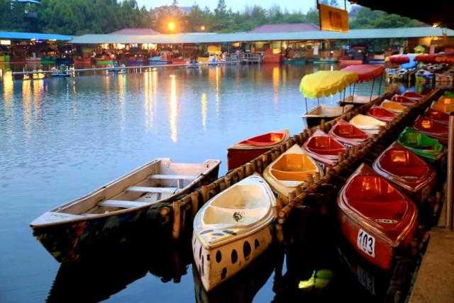 Floating Market, Lembang. (Foto: Travels Promo) Floating Market, Lembang. (Foto: Travels Promo)