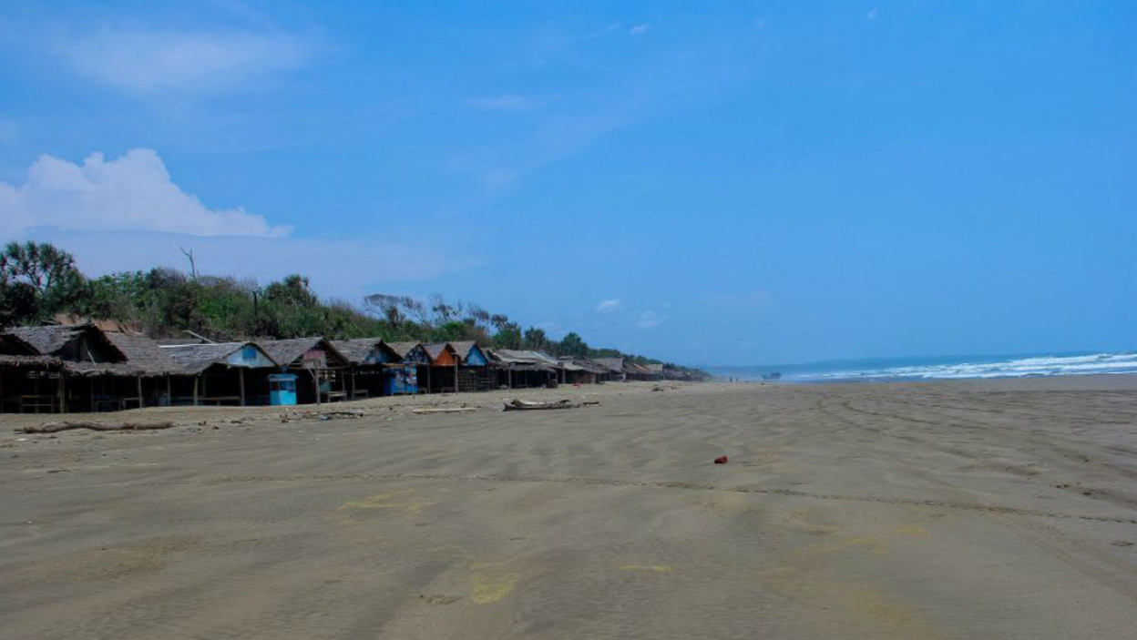 Pantai Bagedur, lebak, Banten. (Foto: Pantainesia) Pantai Bagedur, lebak, Banten. (Foto: Pantainesia)