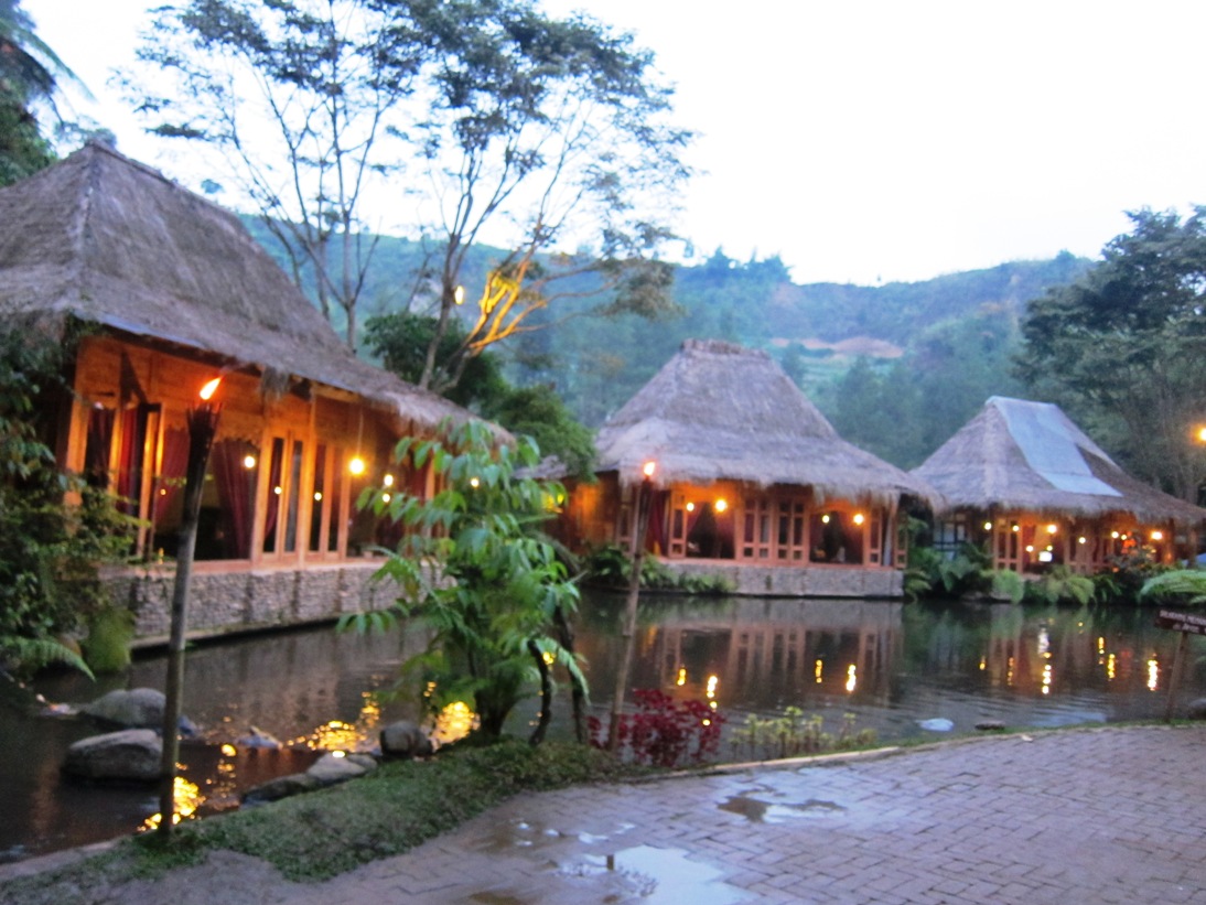 Imah Seniman. (Foto: tempatwisatadibandung.info) Imah Seniman. (Foto: tempatwisatadibandung.info)