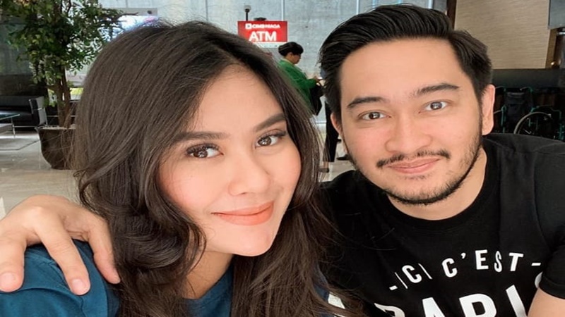 Syahnaz Adik Raffi Ahmad Lahirkan Anak Kembar - GenPI.co