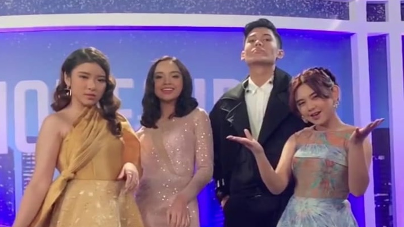 Empat kontestan di Top 4 Indonesian Idol (SC IG @indonesianidolid) Empat kontestan di Top 4 Indonesian Idol (SC IG @indonesianidolid)