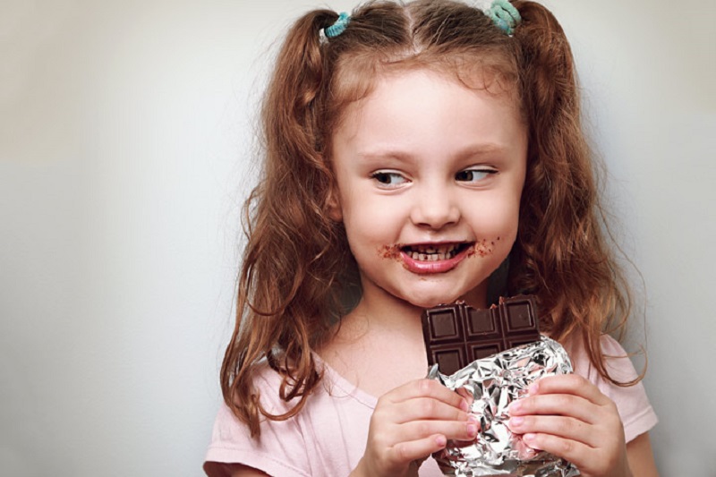 Ilustrasi: Si kecil kecandauan makanan manis (Foto : eltham kids party hire) Ilustrasi: Si kecil kecandauan makanan manis (Foto : eltham kids party hire)