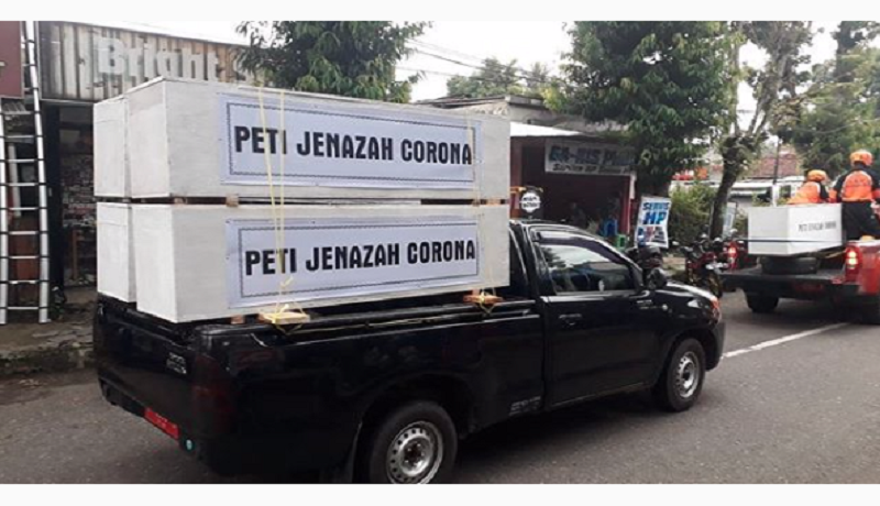 Viral mobil membawa peti jenazah corona. Foto: Instagram_Banjarnegara Viral mobil membawa peti jenazah corona. Foto: Instagram_Banjarnegara